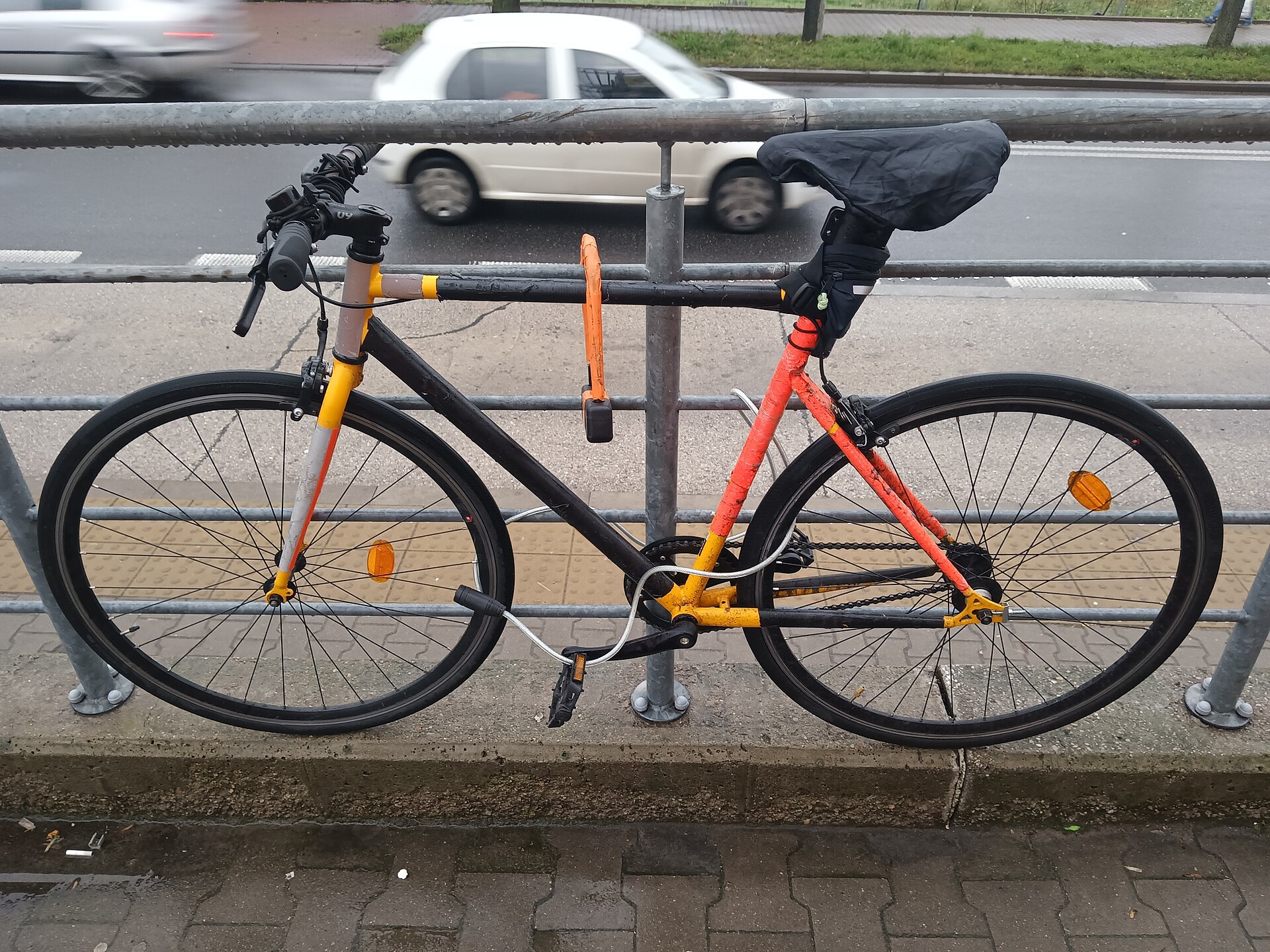 u-lock bicycle
